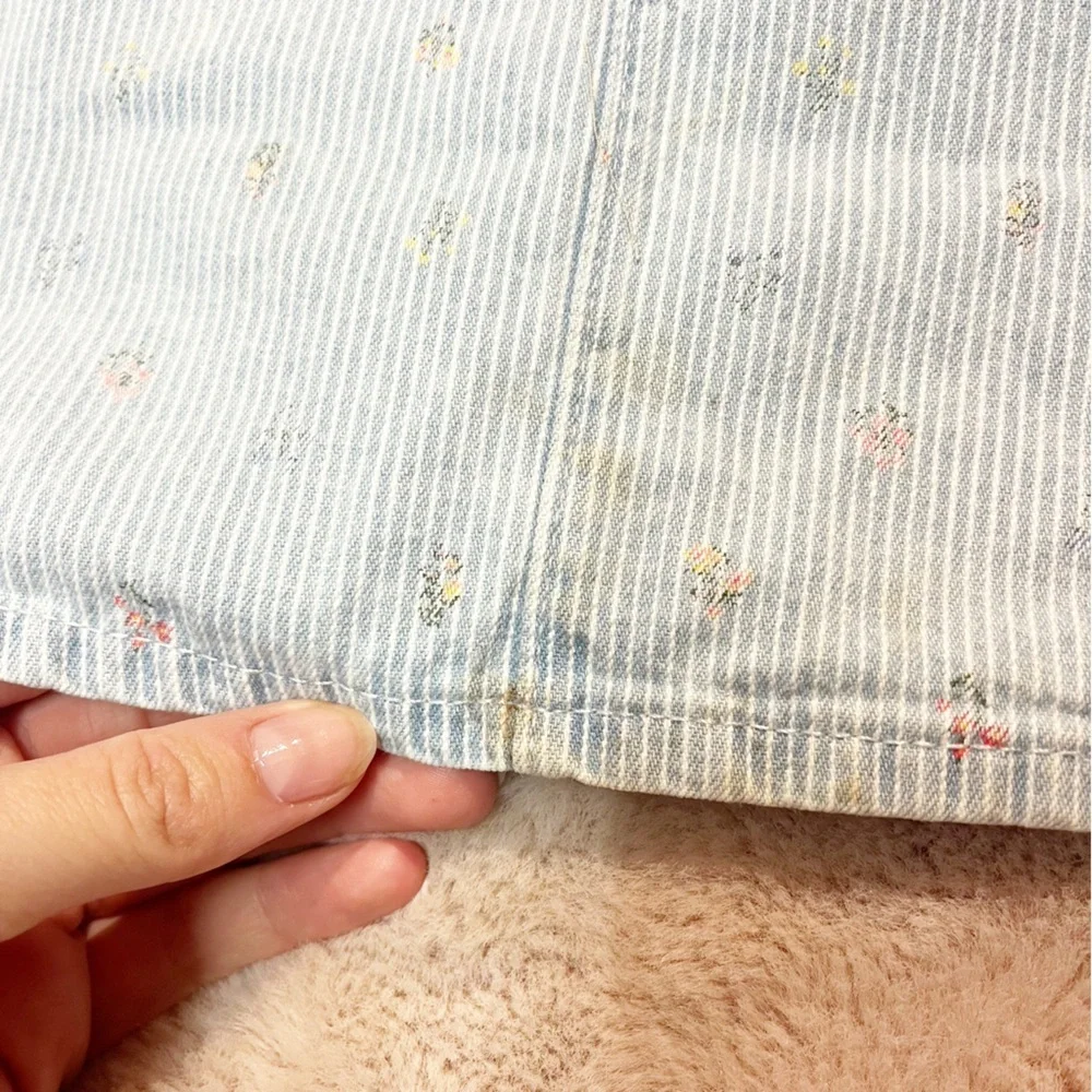 LEVI’S Little Girl’s Denim Skirt Overalls Striped, floral, Embroidered - Picture 6 of 6